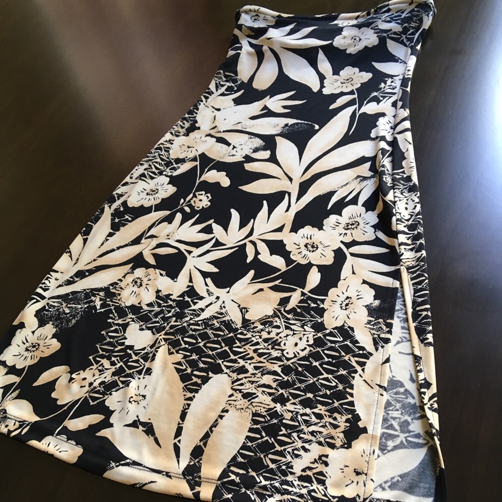 XS strapless The Limited black and beige dress.